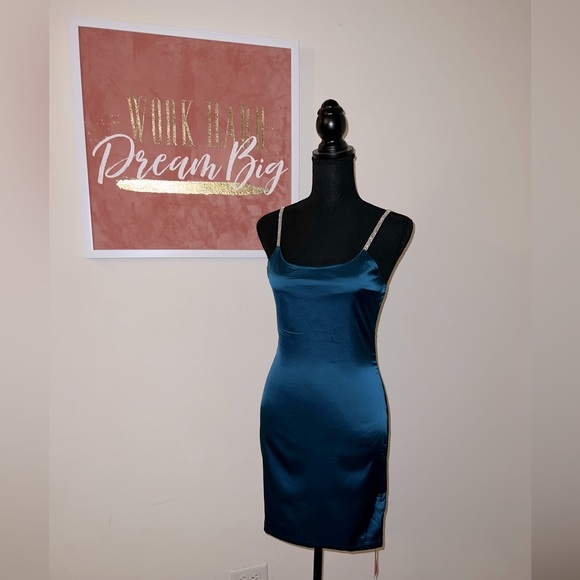 Mini Dress - Picture 1 of 8